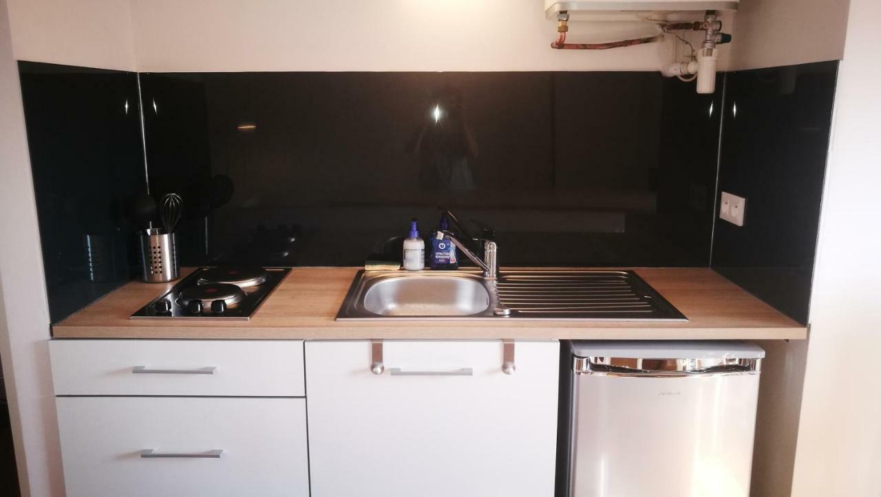 Studio Avec Balcon Au Pied Du Rocher D'Aiguilhe Apartment Le Puy-en-Velay ภายนอก รูปภาพ